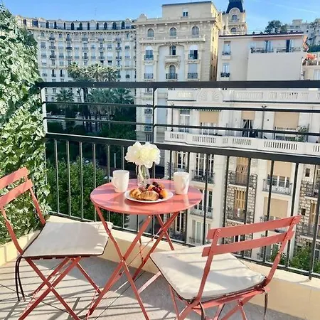 Charming With Terrace *